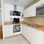 Merlyne 7 بيت للعطل *
